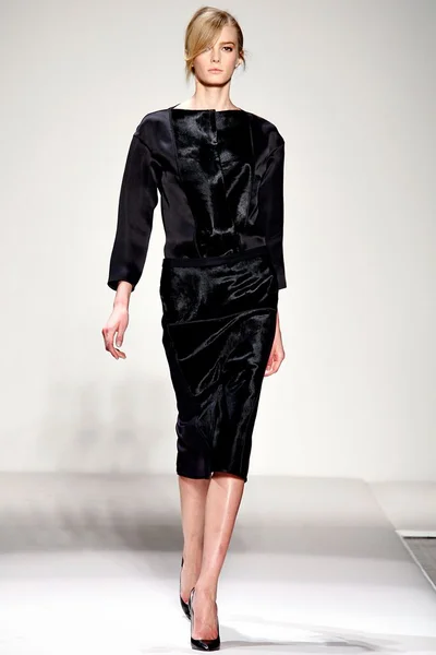 Look 24